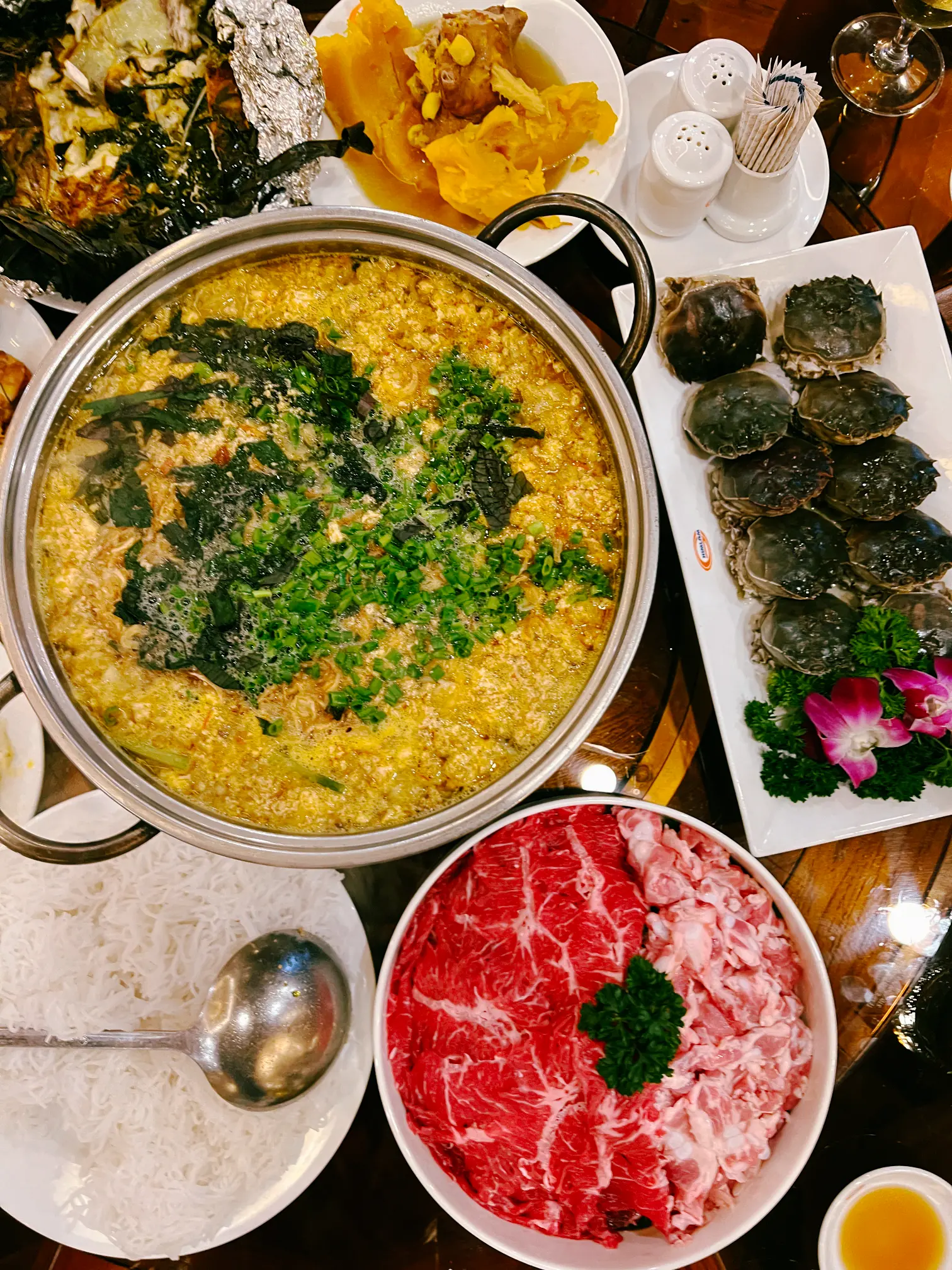 Lẩu cua Cà Ra Lẩu cua Cà Ra