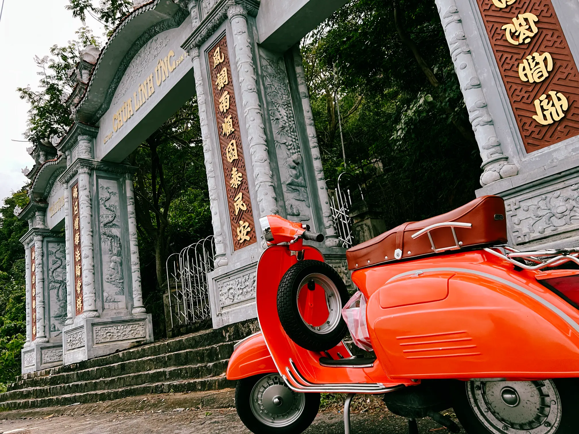 Chùa Linh Ứng Ghé chùa Linh Ứng