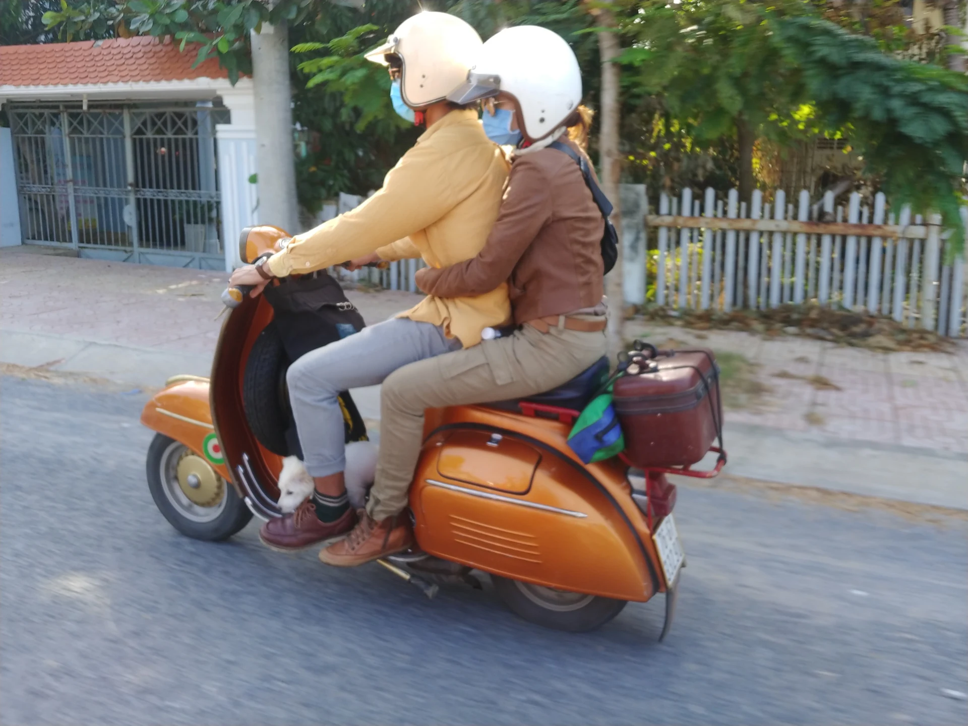 Sun và Ngọc