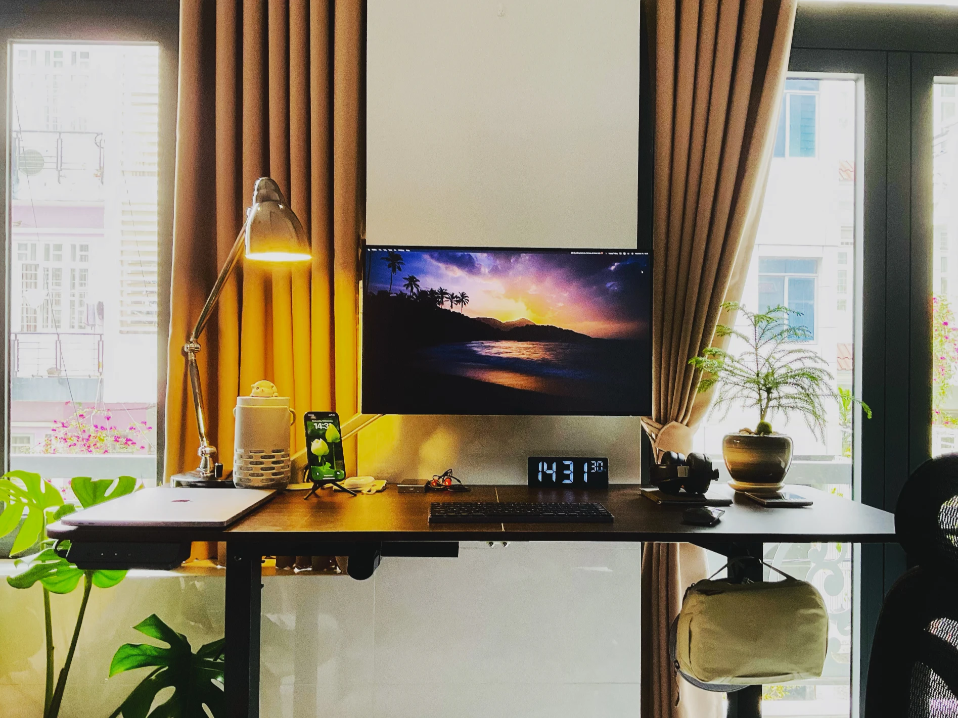 Bàn nâng hạ Bàn nâng hạ